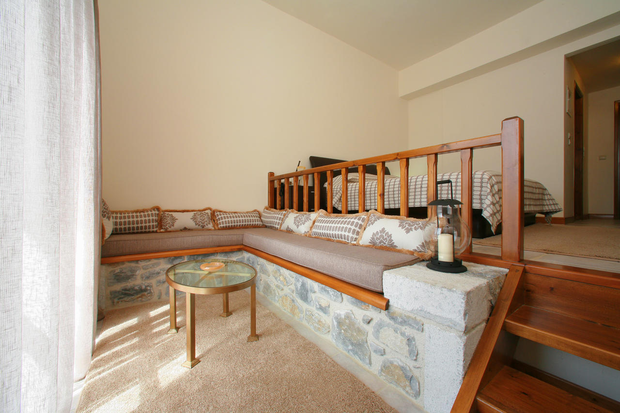 Arhontiko Parnona Hotel Karyes Cameră foto