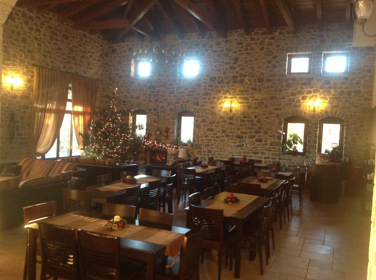 Arhontiko Parnona Hotel Karyes Exterior foto