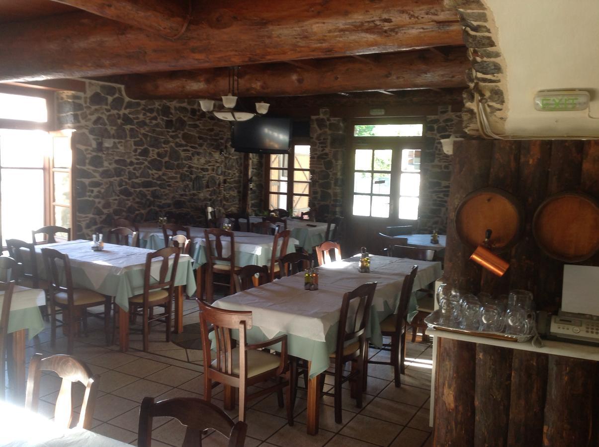 Arhontiko Parnona Hotel Karyes Exterior foto